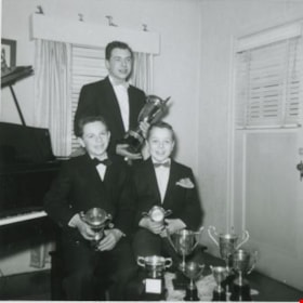 Award winning pianists, 1958 thumbnail