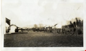 Easthope family property, facing north, 1947 thumbnail