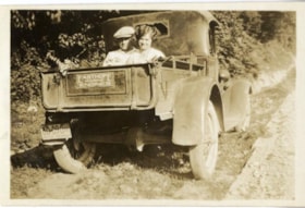 George and Dorothy Easthope, 1931 thumbnail