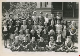 Edmonds Street School Grade 2 class, 1951 thumbnail