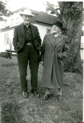 Jack and Sarah Waplington, [ca. 1940] thumbnail