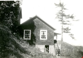 Waplington home on Lasqueti, 1948 thumbnail