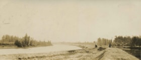 Dyke construction on Nicomen Island, 1927 thumbnail