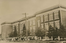 Gilmore Avenue School, 1940 (date of original) copied [between 1975 and 1985] thumbnail