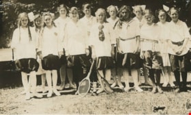 Kingsway West School tennis team, 1917 thumbnail