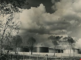 Shell Refinery tanks, 1958 thumbnail