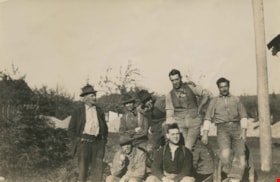 Road works crew, [1918] thumbnail