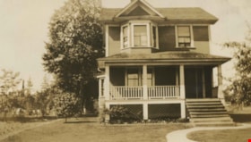 Moxham family house, 1929 thumbnail
