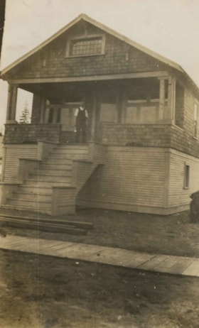 Ernest Pitman family home, July 1913 thumbnail