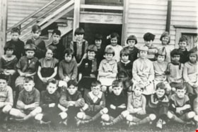 Inman Avenue School class, 1928 (date of original), copied 1986 thumbnail