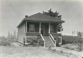 Thomas Sanderson home, [1910] (date of original), copied 1986 thumbnail