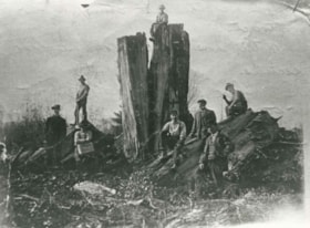 William Walker and his crew, 1913 (date of original), copied 1986 thumbnail