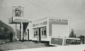 Kask's Filling Station, 1930 (date of original), copied 1986 thumbnail