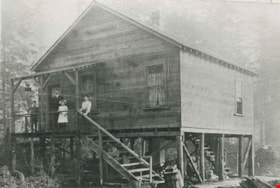 Warren family home, 1912 (date of original), copied 1986 thumbnail