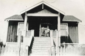 Benson family home, 1926 (date of original), copied 1986 thumbnail