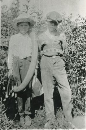 Donovan brothers, 1925 (date of original), copied 1986 thumbnail