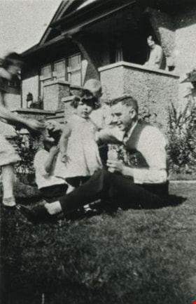 McKee family, 1931 (date of original), copied 1986 thumbnail