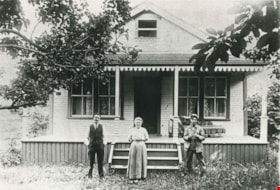Porter family home, [1916] (date of original), copied 1986 thumbnail