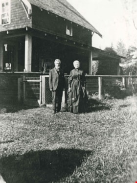 Jesse and Martha Love, 1918 (date of original), copied 1986 thumbnail