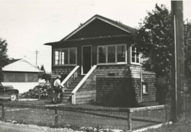 Warne family home, 1929 (date of original), copied 1986 thumbnail
