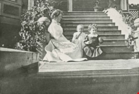 Hart family, 1899 (date of original), copied 1986 thumbnail