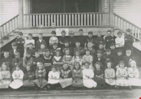 Edmonds School class, [1909 or 1910] thumbnail