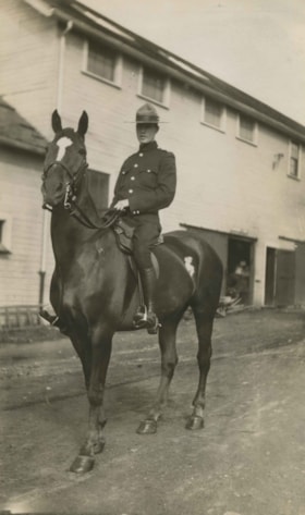 Constable Henderson on horseback, 1912 thumbnail