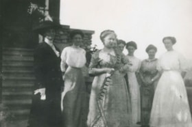 Ladies at Fairacres, [1913] thumbnail