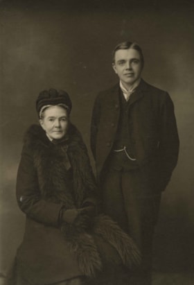 Elise and George Grant, [1906 or 1907] thumbnail