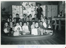 Tinkerbell Kindergarten classroom, [1960 or 1961] thumbnail
