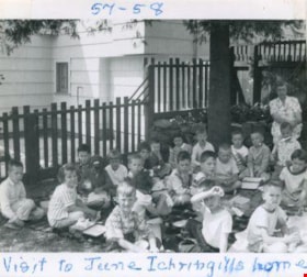 Visit to June Ickringill's home, [1957 or 1958] thumbnail
