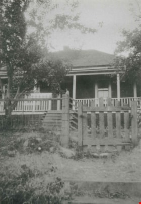 Thrussell family home, [1920] thumbnail