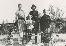 Three generations of Grimmers, [1918] thumbnail