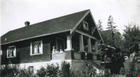 Richards family home on McKay Avenue, [1938] (date of original), copied 1992 thumbnail