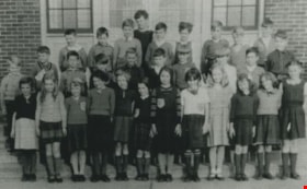 Second Street School Grade 2 class, 1934 (date of original), copied 1992 thumbnail