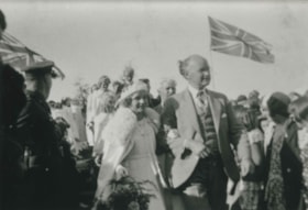 May Day procession, [1935 or 1936] (date of original), copied 1992 thumbnail