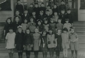 Capitol Hill School Grade 1 class, 1924 (date of original), copied 1992 thumbnail