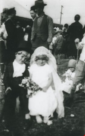 Gordon Morash and Colleen Campbell, 1928 (date of original), copied 1992 thumbnail