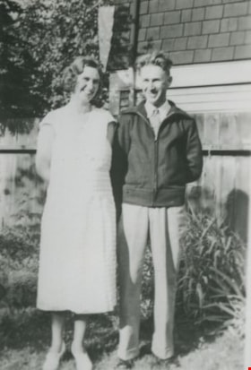 Grace and Bill Price, 1936 (date of original), copied 1992 thumbnail