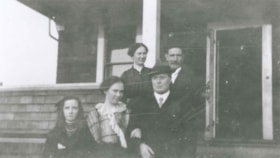Disney family and friends, [between 1911 and 1919] thumbnail