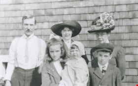Disney family, [between 1911 and 1919] thumbnail
