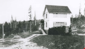 Riverway East School, [between 1911 and 1919] thumbnail
