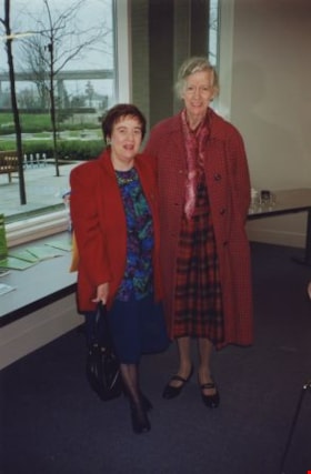 Pixie McGeachie (left) and Florence Godwin, 1992.  Item no. 330-003 thumbnail