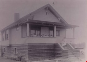 Elverson Hallett home, [1911 or 1912] thumbnail