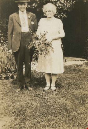 John and Elizabeth Lubbock, [1940] thumbnail