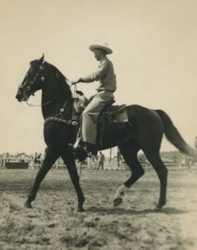Hugo Redino on horseback, [1940] thumbnail
