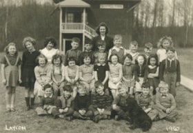 Seaforth School Class, 1950 thumbnail