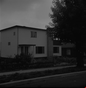 Residential streets, [196-] thumbnail