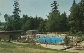 Burnaby Park swimming pool, 1970 thumbnail