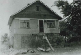 Bellinger family home, [1936 or 1937] (date of original), copied 1991 thumbnail